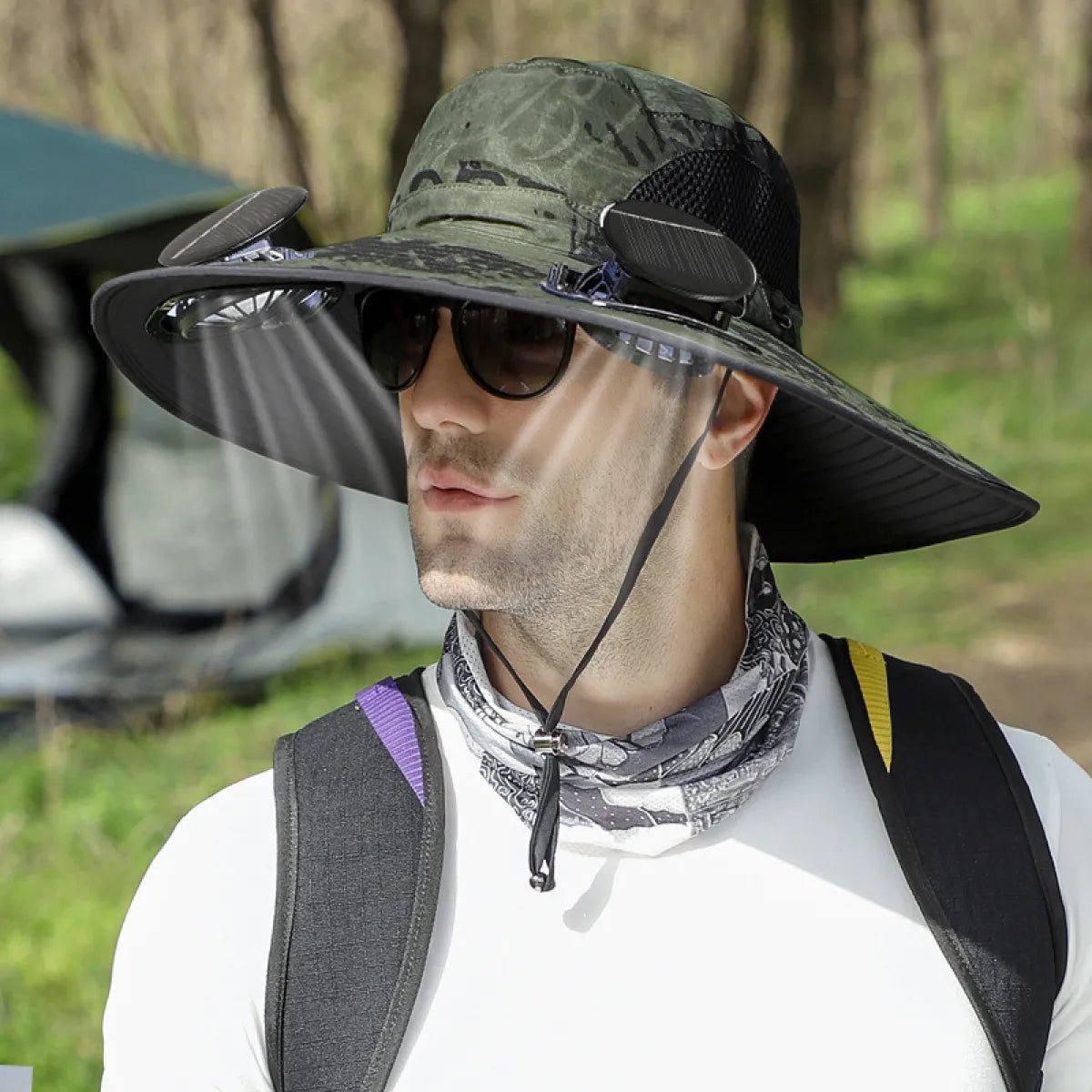 Gorra con ventilador solar y protección UV para mantenerse fresco al aire libre.