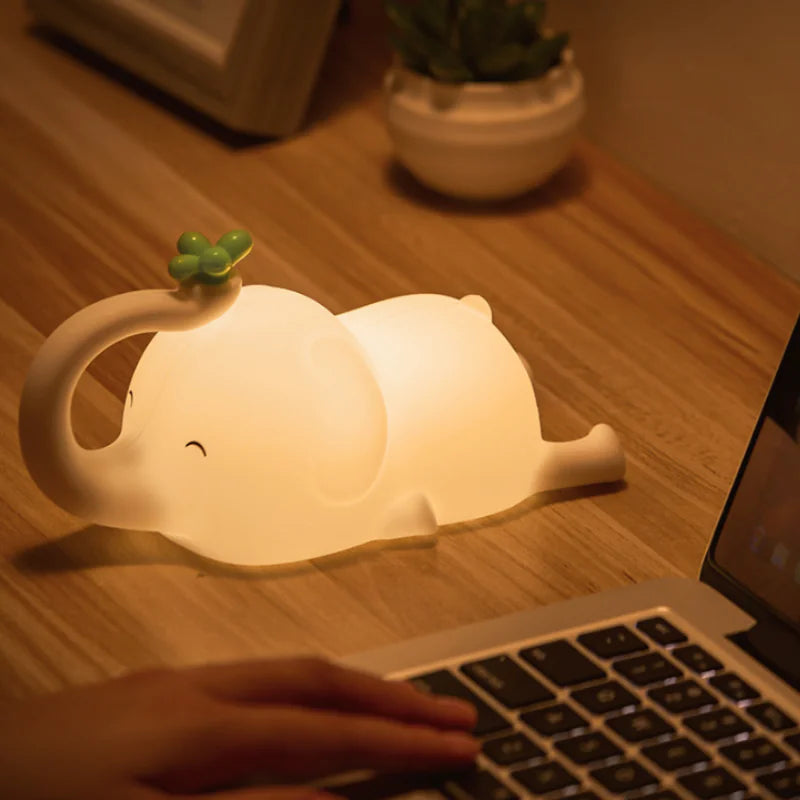 Dumbo Glow: ¡Magia y Dulces Sueños en la Habitación de tu Pequeño!